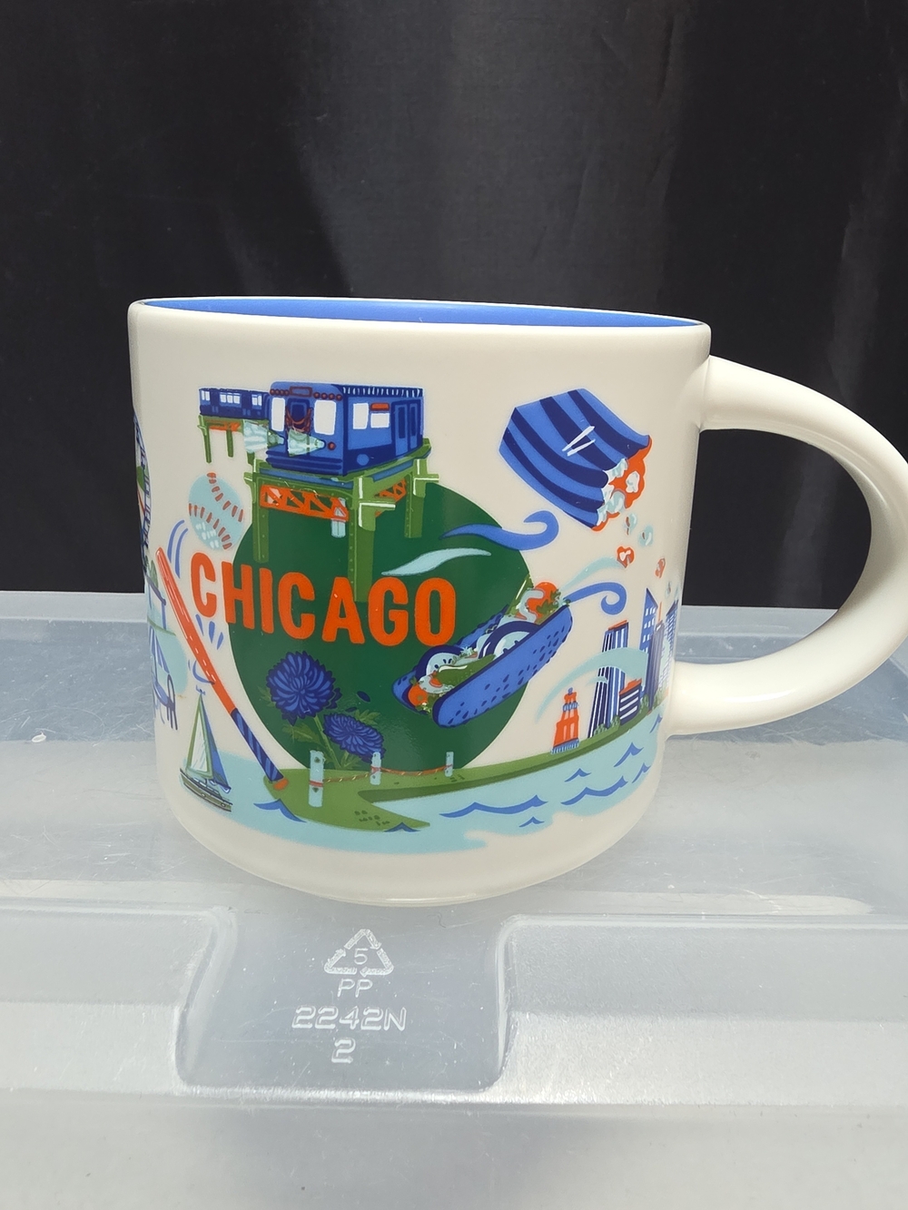 Starbucks Chicago Discovery Series 14 oz Coffee Mug 2024 Blue Interior (#1)